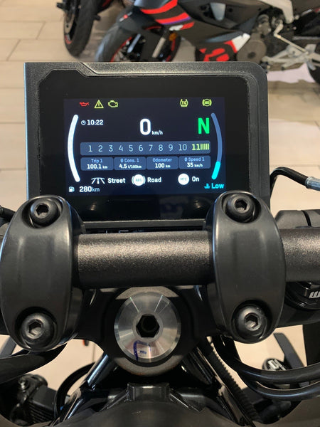 2024 Husqvarna Vitpilen 401 - White Arrow - Studio Cycle
