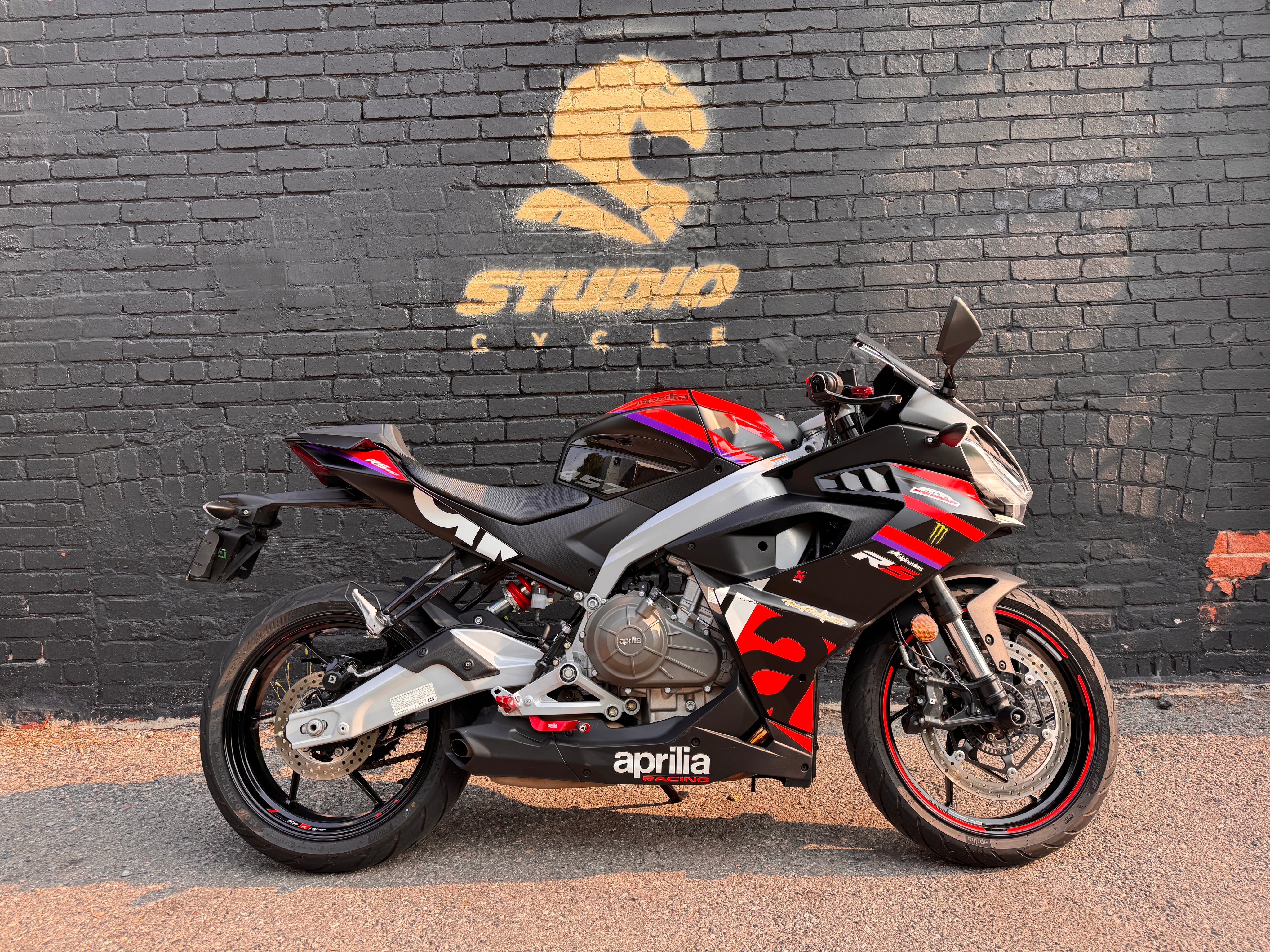 2025 Aprilia RS 457 - Racing Stripes - Studio Cycle