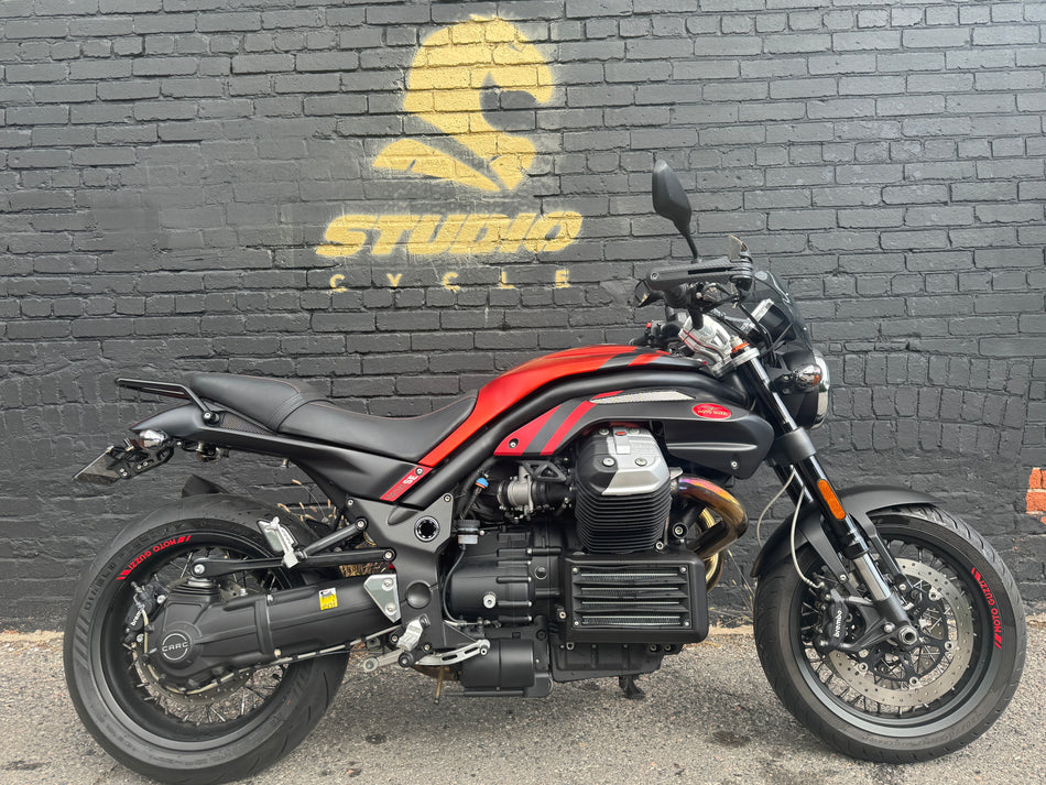 2015 Moto Guzzi Griso 8V SE - Rosso Trophy