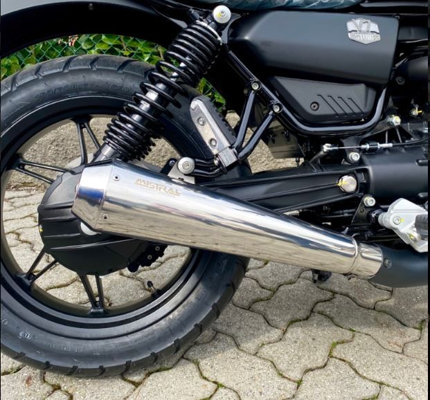 Mistral Short Exhausts - Polished Finish - Moto Guzzi V7 850 E5