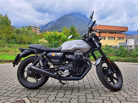 Mistral Short Exhausts - Matte Black Finish - Moto Guzzi V7 850 E5 - Studio Cycle