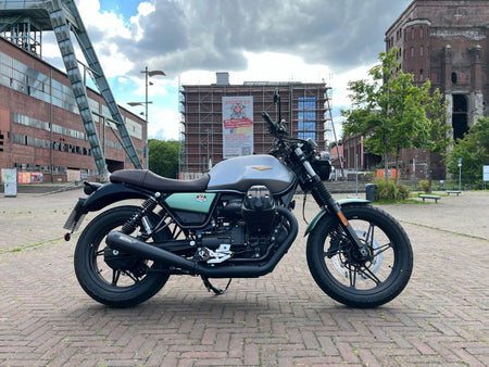 Mistral Short Exhausts - Matte Black Finish - Moto Guzzi V7 850 E5 - Studio Cycle